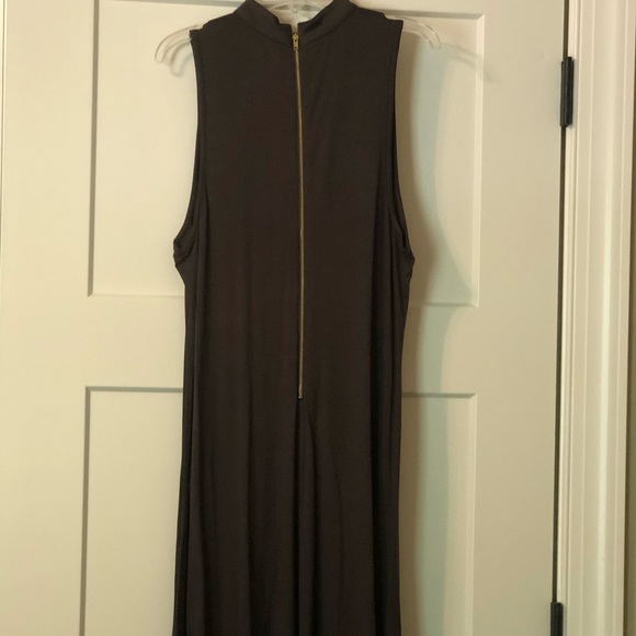 Sleepless olive green dress w/ gold zipper (back) - Picture 2 of 5